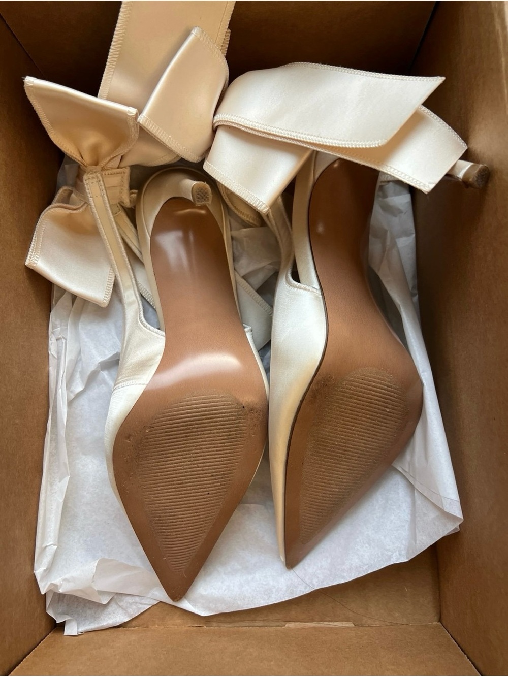 Steve Madden Cream Pointed-Toe Stiletto Pumps with Ankle Bow - Picture 10 of 11